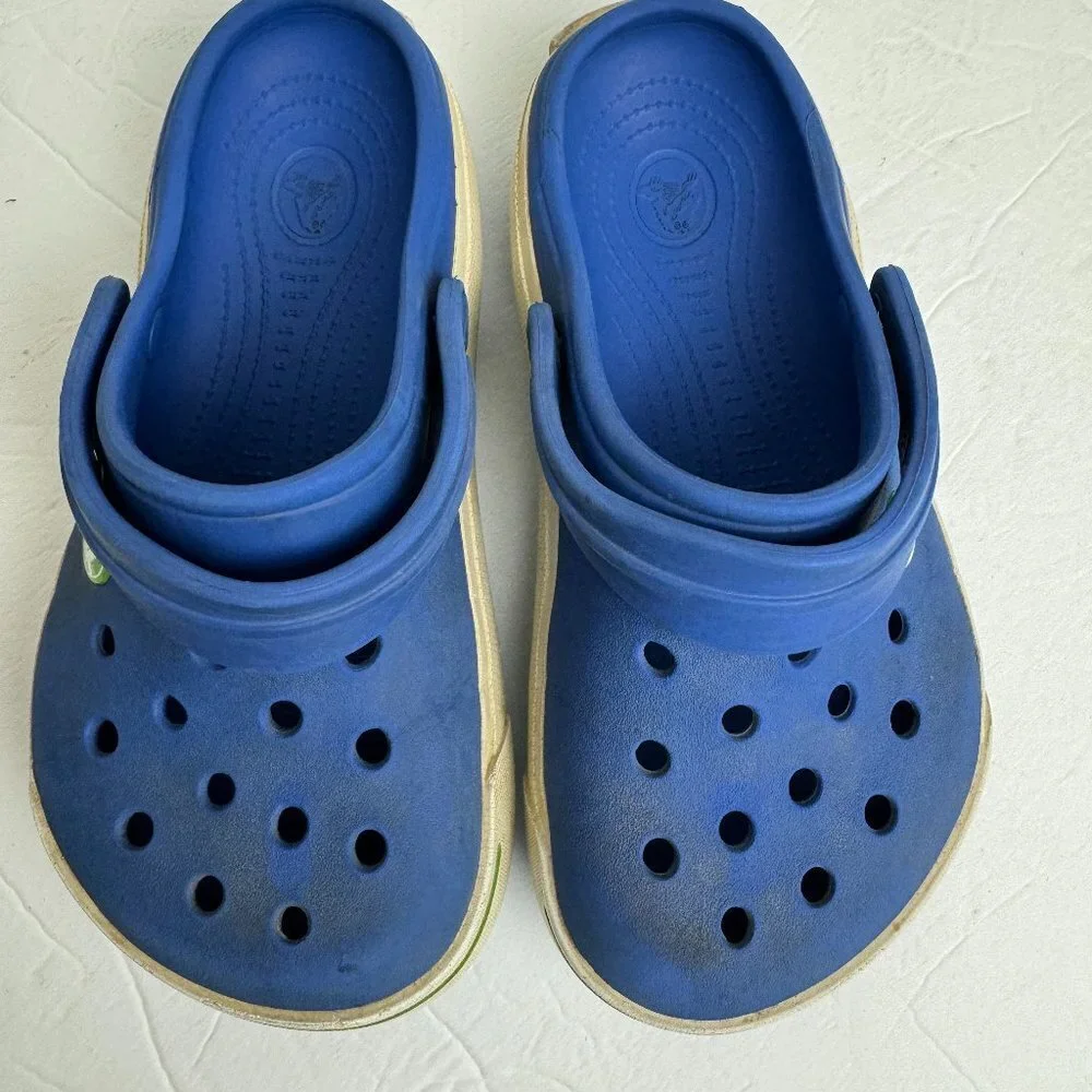 CROCS Blue  Boy's sandals  flip flop Size J 1